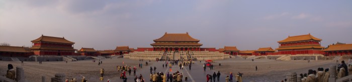 冬天太和殿的全景照。